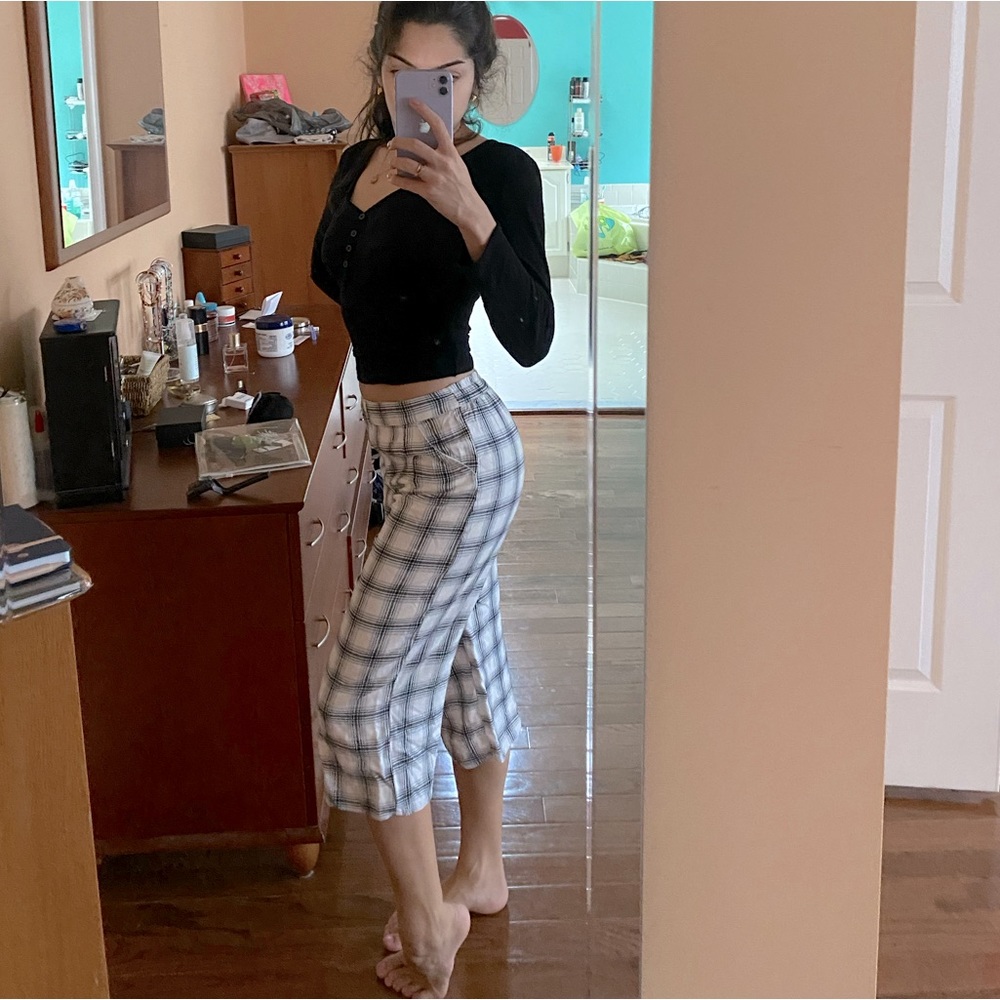 NWOT Abercrombie plaid black and white wide legged capri pants